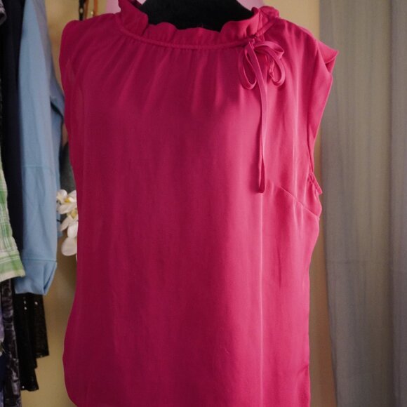 Worthington Size L Red Pleat Neck Women Sleeveless Camisole Blouse Top - Picture 1 of 2